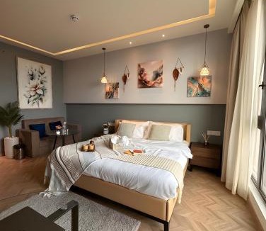 Gurugram Apartment | Luxury 1 BHK - AIPLJoy Square - Golf Course Extension