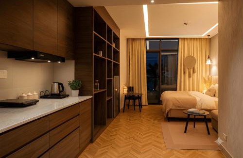 Gurugram Apartment | Luxury 1 BHK - AIPLJoy Square - Golf Course Extension