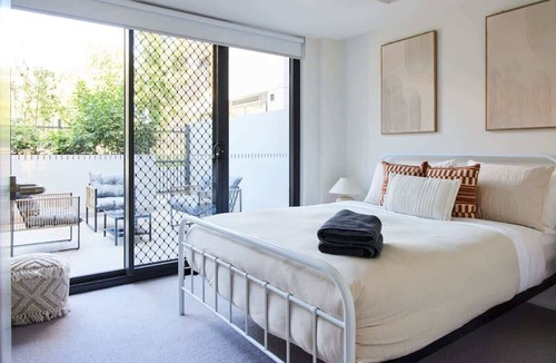 Alexandria House | Luxury 3-Bedroom Terrace in Alexandria