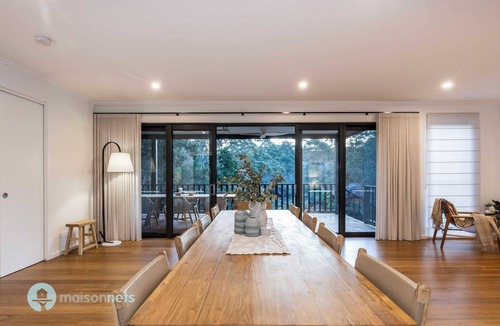 Manly Vale House | Luxury 5 Bedroom House With Aircon & Granny Flat