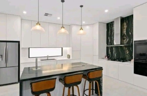 Mortdale House | Luxury Home suitable for large groups and families