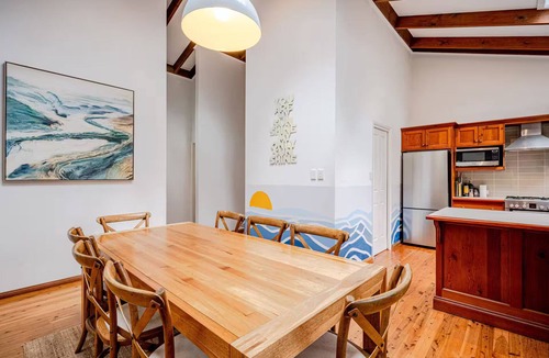 Macmasters Beach House | Luxury Villas Treetop Acreage with Tennis Court