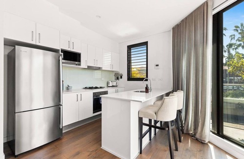 Waverton Apartment | Luxury Waverton Boutique Escape in Village Setting