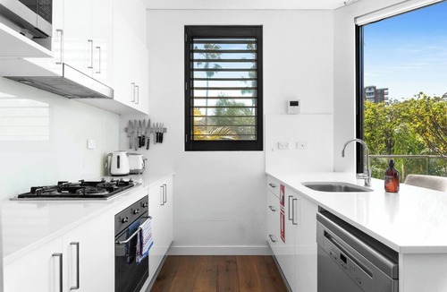 Waverton Apartment | Luxury Waverton Boutique Escape in Village Setting