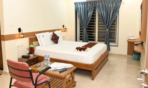Mudhol Hotel | M R Residency Lokapur