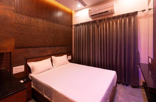 Mylapore Tiruvallikk Hotel | M S RESIDENCY