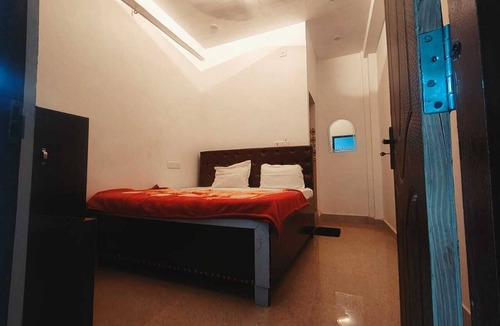 Gorakhpur House | Maa Vindhyavasini Guest House