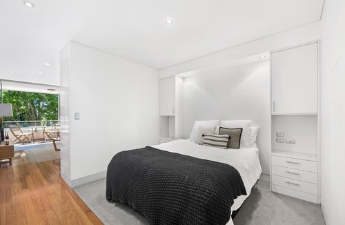 Kings Cross Apartment | MACL119P - Potts Point Pizzazz
