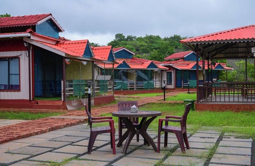 Sawantwadi Ski Chalet | Madhuban Nature Resort - Amboli