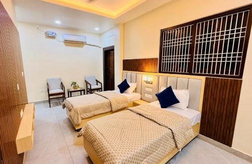 Varanasi Apartment | Madhuraj Stays