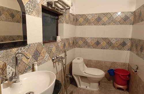 Kaul Hotel | Madhuvan Cottage Home Stay