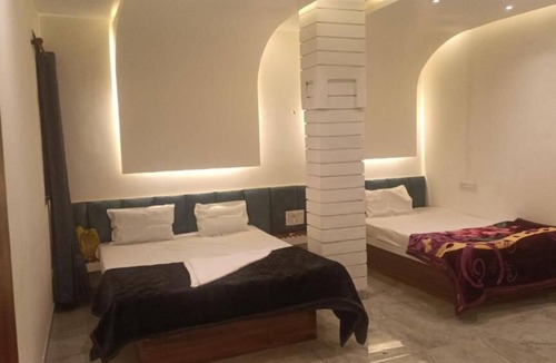 Akalkot House | Maharaja guest house nashikkar