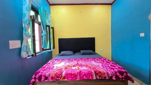 Almora House | Mahi Restaurant & Guest House