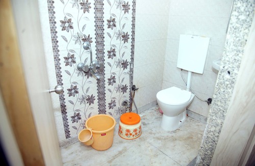Udaipur Hotel | Majestic Hotel and Restro