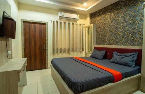Udaipur Hotel | Majestic Hotel and Restro