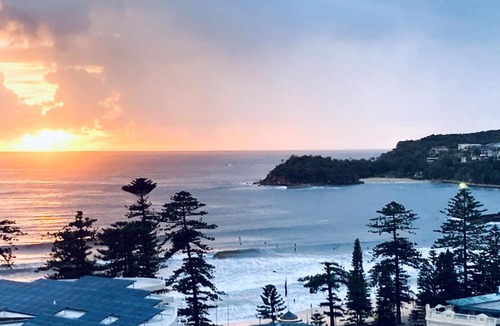 Manly Apartment | Manly Ocean Beach View Sunrise & Sunset