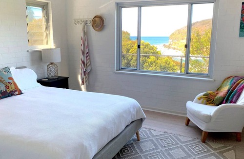 Central Coast Apartment | Margie's Place. Very Short Stroll to Beautiful Macmasters Beach
