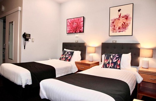 Woolloomooloo Hotel | Mariners Court Hotel Sydney
