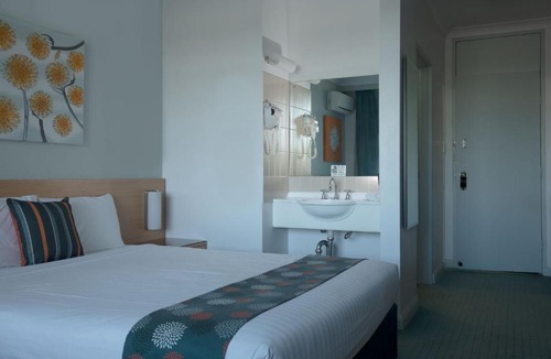 Homebush West Hotel | Markets Hotel