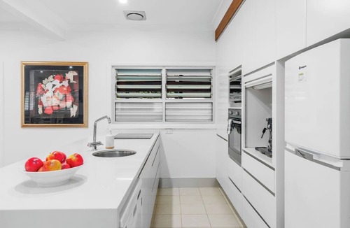 Towradgi House | Marlos Escape A Generous Haven for Couples