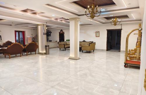 Lakdi Ka Pul Bed & Breakfast | Maruthi Residency