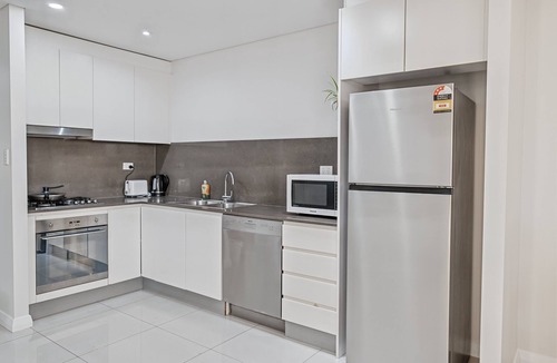 Mascot Apartment | Mascot 804