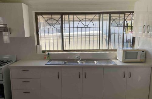 Mascot House | Mascot Private Rooms Near Sydney Airport & CBD
