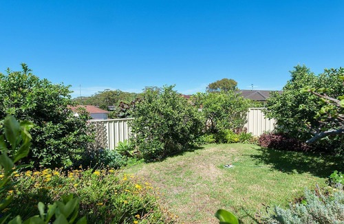 Nelson Bay Apartment | Matador Flat - Pet Friendly Accommodation - Close to CBD