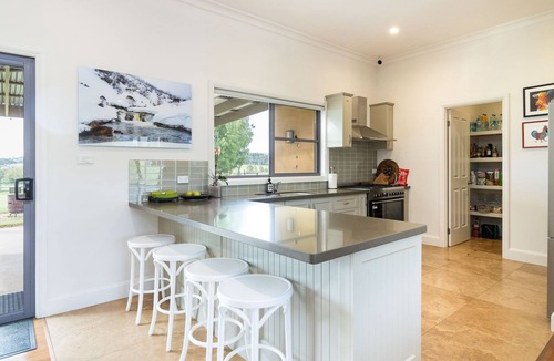Braidwood House | Maxville Park Angus Farm - Perfect family retreat, 2km's from Braidwood's GPO