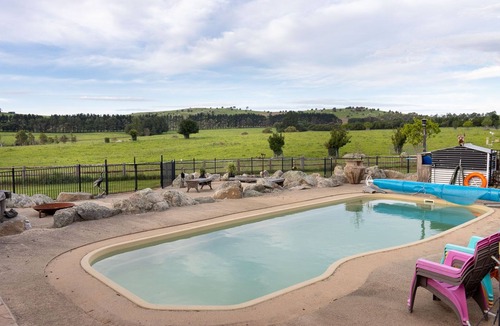 Braidwood House | Maxville Park Angus Farm - Perfect family retreat, 2km's from Braidwood's GPO