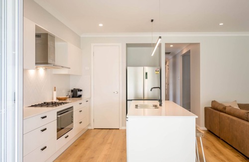 Mayfield House | Mayfield Modern Haven
