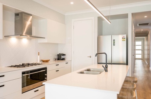 Mayfield House | Mayfield Modern Haven