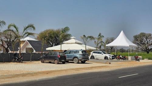 Sikar Hotel | Mayura Retreat