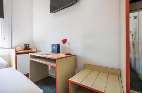 Auburn Hotel | Melton Hotel Auburn