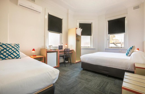 Auburn Hotel | Melton Hotel Auburn
