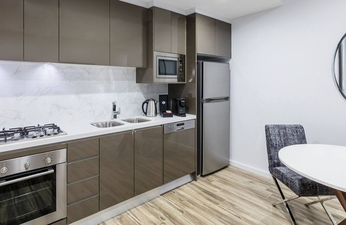 Mascot Apartment | Meriton Suites Mascot Central