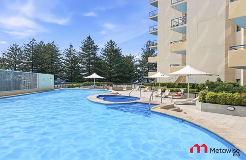 Cronulla Apartment | MetaWise BNB Modern 1Bed in Central Cronulla 6