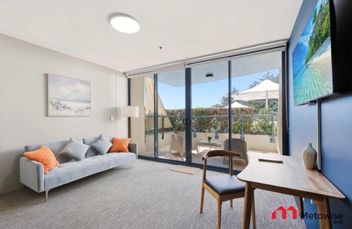 Cronulla Apartment | MetaWise BNB Modern 1Bed in Central Cronulla 6