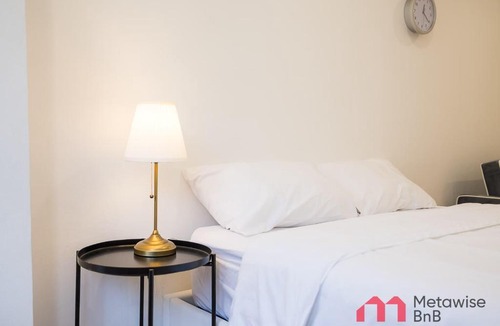 Rushcutters Bay Apartment | MetaWise BnB Modern Studio by Rushcutters Bay 1