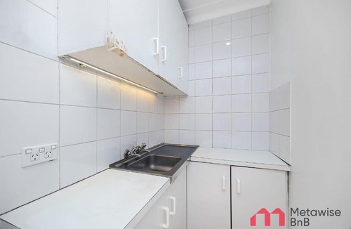 Rushcutters Bay Apartment | MetaWise BnB Modern Studio in Rushcutters Bay 10