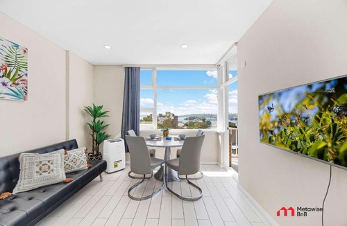 Kirribilli Apartment | MetaWise Harbour View Studio Kirribilli