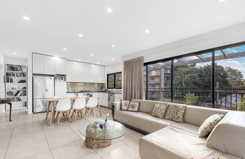 Bondi Junction Apartment | MetaWiseBnB Bondi Junction Penthouse Style