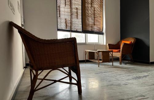 Greater Noida House | Metro Connected Homestay with Parkview