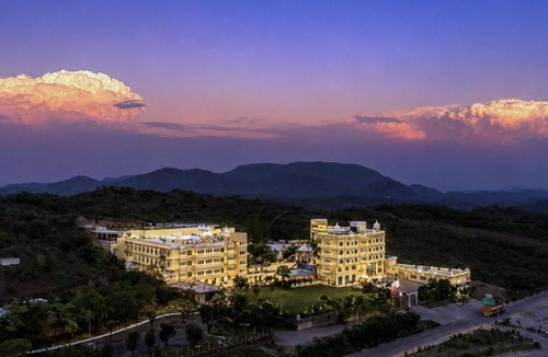 Udaipur District Resort | Mewar Palace Luxury Resort & Private Pool Villas Udaipur