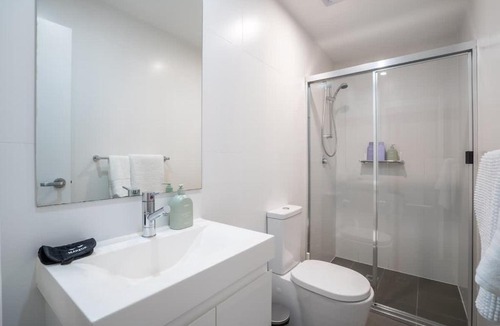 Annandale Apartment | Modern 1-Bedroom Retreat