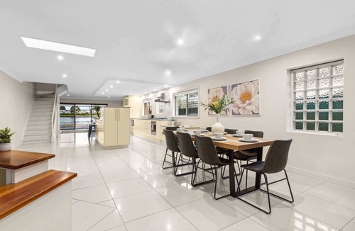 Cabarita House | Modern 3-Bed with Water Views by Beach