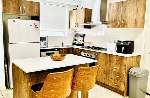 Riverstone House | Modern 4BR 3 Bath Home For Groups & Families