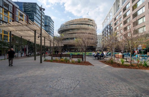 Chinatown Apartment | Modern Apartment in Darling Harbour