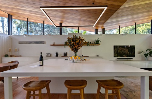 Pearl Beach House | Modern Architectural House Nestled in Exclusive Pearl Beach