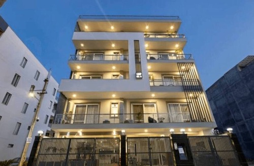 Sushant Lok Apartment | Modern city service apartment